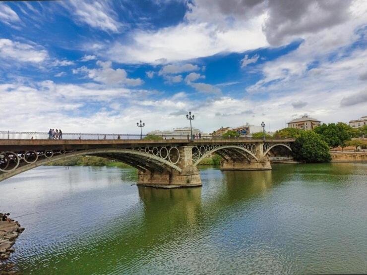 Apartamento Exclusive Triana - Ribera Del Guadalquivir Севілья Екстер'єр фото